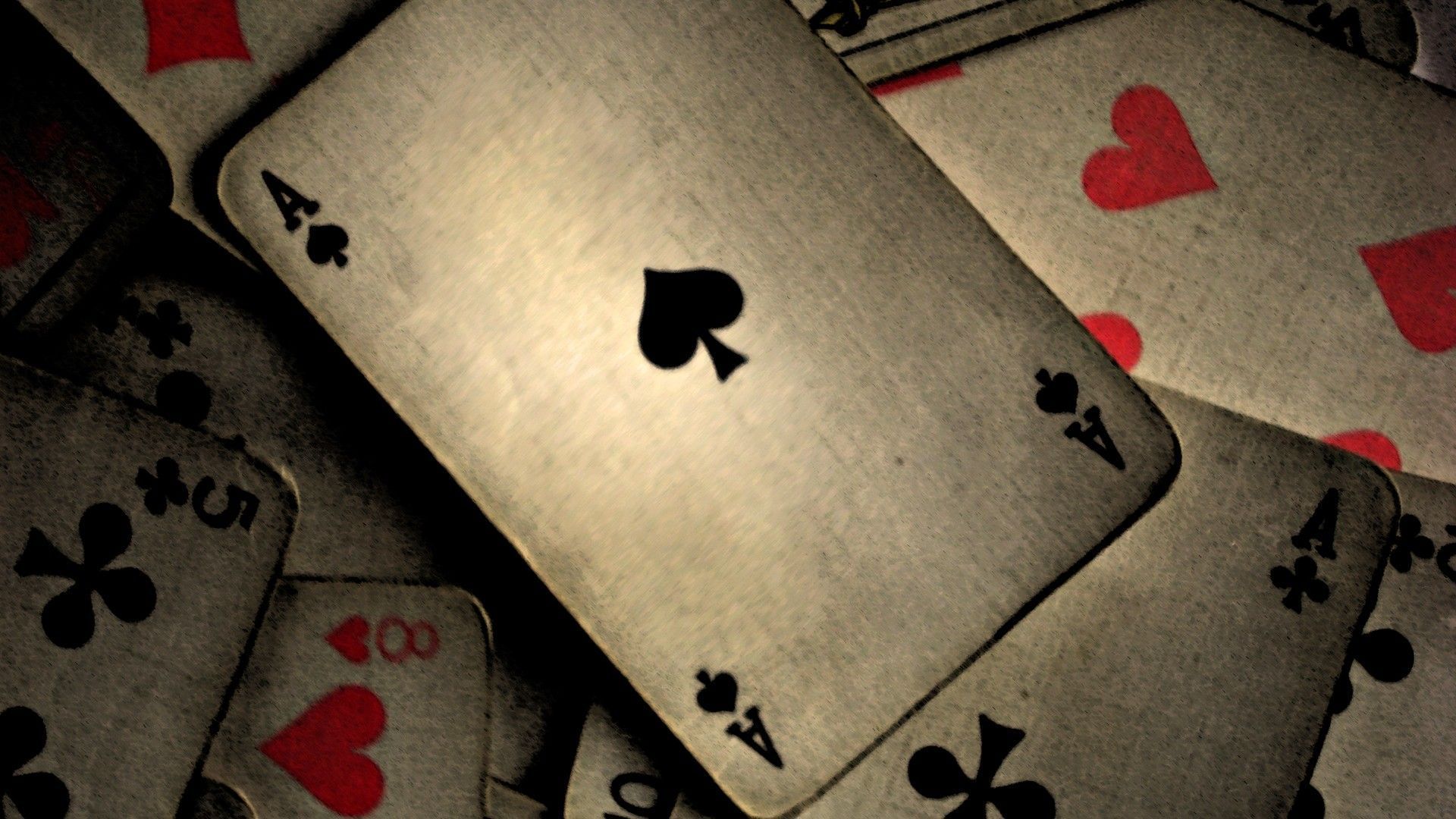 Royalcasino88 Online Poker: Strategy and Fun Combined
